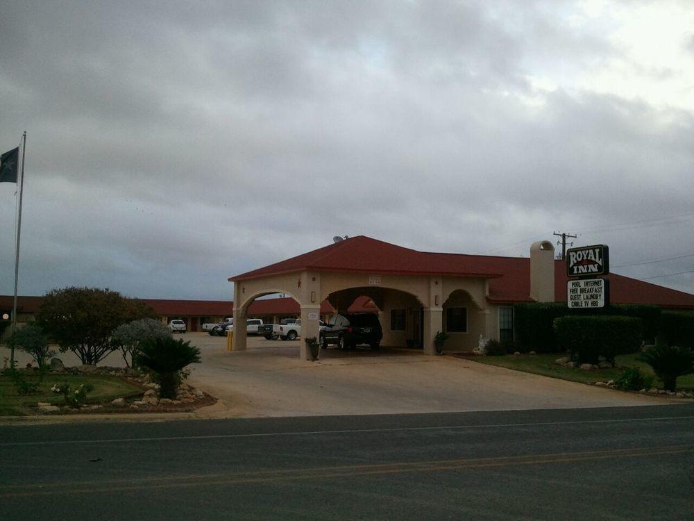Royal Inn Pearsall Exterior foto